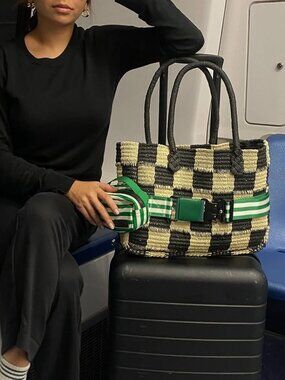 NWT Cincha Travel Belt and Bag Buddy Set in Verdiana